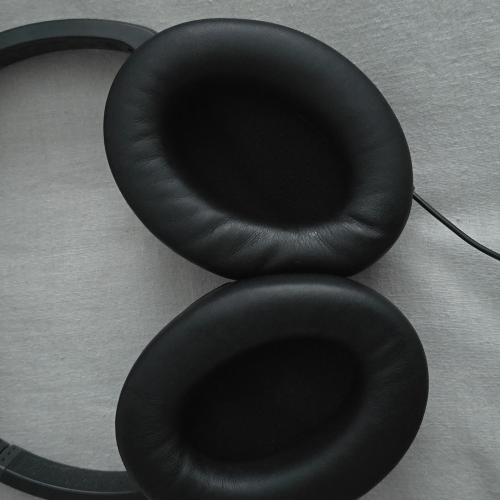 📚Bose QuietComfort 2 Acoustic Noise Cancelling Headphones - Picture 10 of 16
